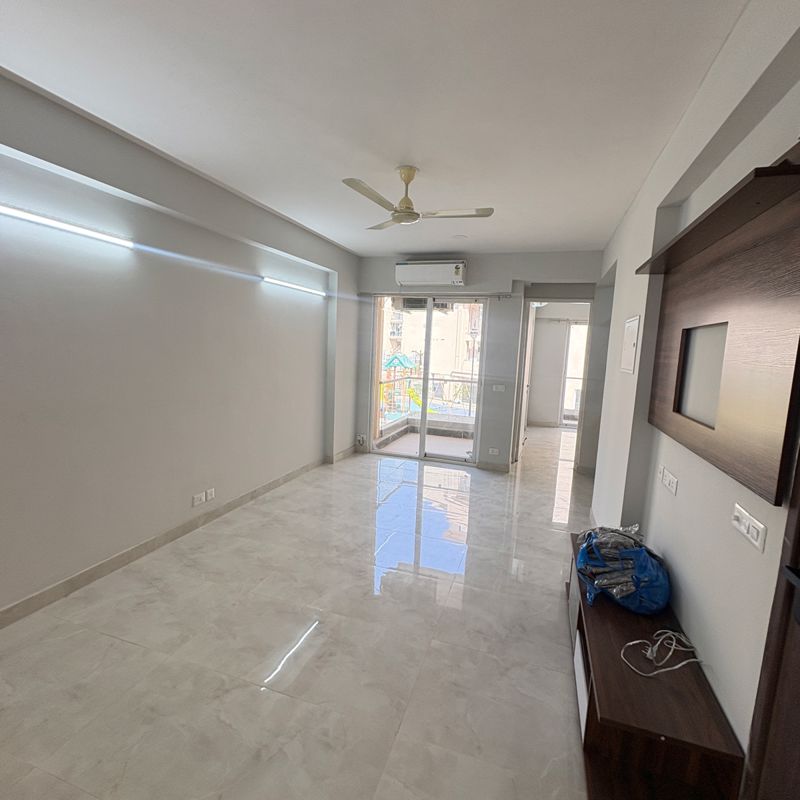 3 BHK Apartment For Rent in Signature Global City