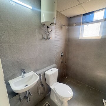 Bathroom in 3 BHK Apartment at Signature Global City, Sector 37d – for Rent