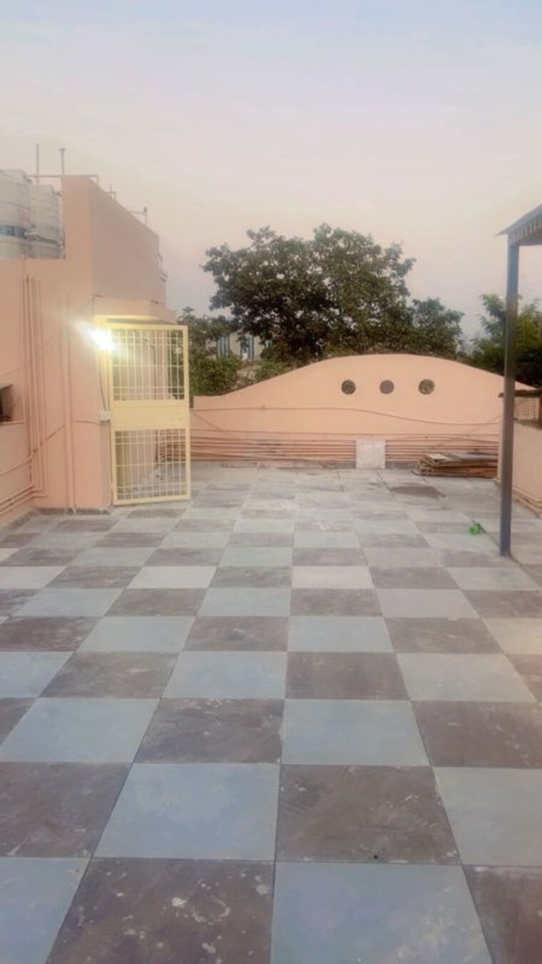 Exterior View, ansal-sushant-floors 3 Bedroom 1600 Sq.Ft. Builder Floor In Sushant Lok ii Gurgaon 10043992