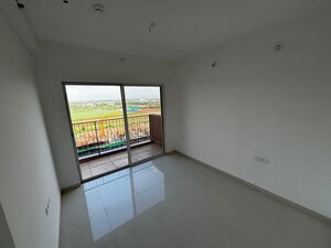 Room in 2 BHK Apartment at Godrej Boulevard, Manjari – for Rent