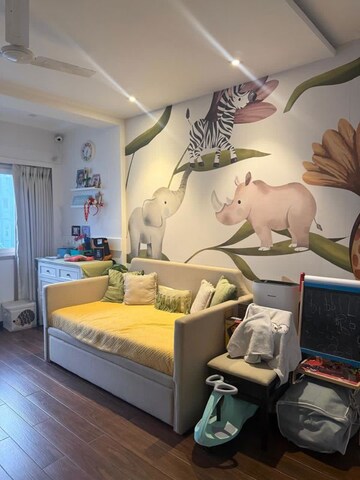 Master Bedroom in 2 BHK Apartment at Kailash Niketan, Altamount Road – for Rent