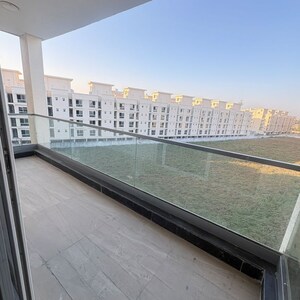 2 BHK Apartment For Rent in Signature Global City, Sector 37d