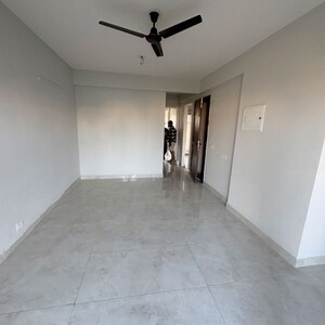 Room in 2 BHK Apartment at Signature Global City, Sector 37d – for Rent