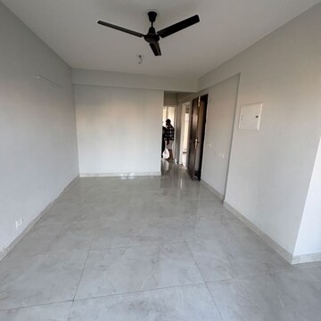 Room in 2 BHK Apartment at Signature Global City, Sector 37d – for Rent