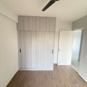 Room in 2 BHK Apartment at Signature Global City, Sector 37d – for Rent