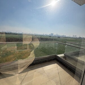 Swimming Pool in 2 BHK Apartment at Signature Global City, Sector 37d – for Rent