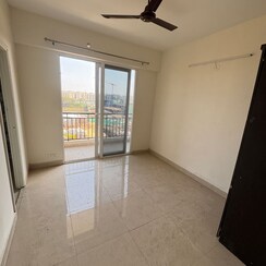 2 BHK Apartment For Rent in Signature The Millennia 3