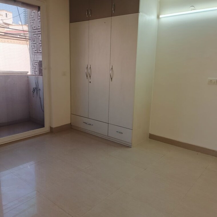 Room, emaar-emerald-floors-premier 3.5 Bedroom 1650 Sq.Ft. Apartment In Sector 65 Gurgaon 10044097