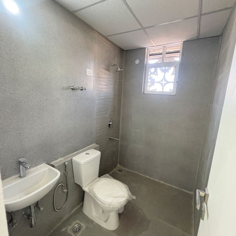 Bathroom, signature-global-city 3 Bedroom 1250 Sq.Ft. Apartment In Sector 37d Gurgaon 10044105