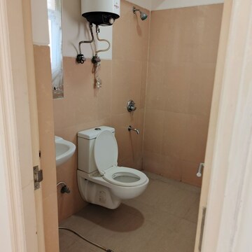 Bathroom in 4 BHK Apartment at Emaar Emerald Floors Premier, Sector 65 – for Sale