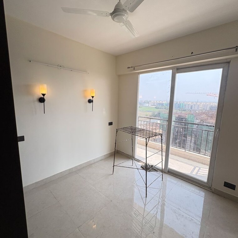 Room, signature-the-millennia-3 2 Bedroom 1050 Sq.Ft. Apartment In Sector 37d Gurgaon 10044142