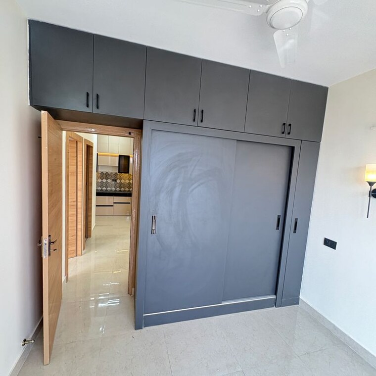 Room, signature-the-millennia-3 2 Bedroom 1050 Sq.Ft. Apartment In Sector 37d Gurgaon 10044142