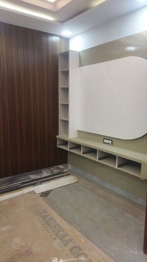 Room in 3 BHK Builder Floor at Rohini Sector 25 – for Sale