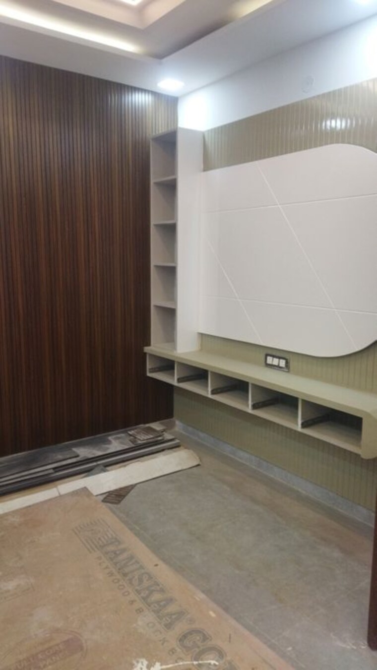 Room, rohini sector 25 3 Bedroom 1050 Sq.Ft. Builder Floor In Rohini Sector 25 Delhi 10044165