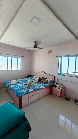 Bedroom in 2 BHK Apartment at Sagar Sangeet CHS Colaba, Colaba – for Rent