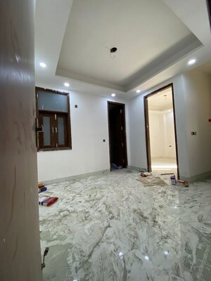 Room in 1 BHK Builder Floor at Saket – for Rent