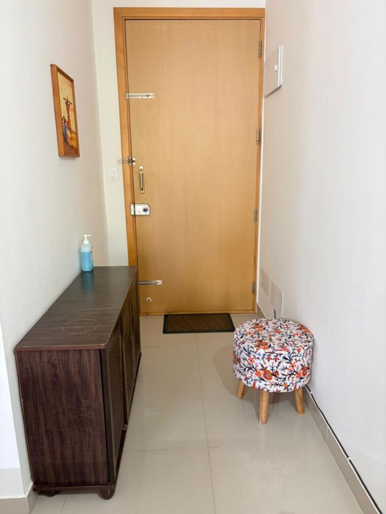 Bedroom, mantri-webcity 3 Bedroom 1740 Sq.Ft. Apartment In Hennur Bangalore 10044174