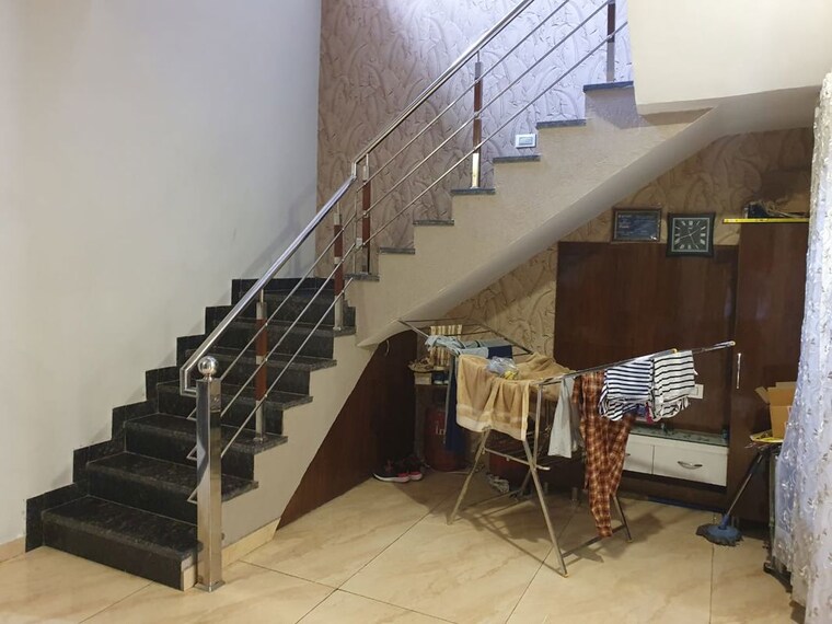 undefined, sector 125 5 Bedroom 200 Sq.Yd. Independent House In Sector 125 Mohali 10044194