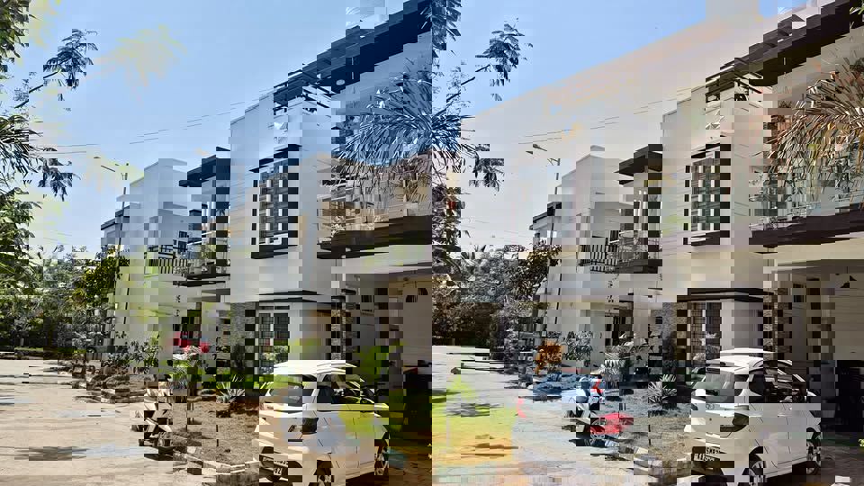 3 BHK + Study Room 1200 Sq.Ft. Villa in Peninsula Park Elite