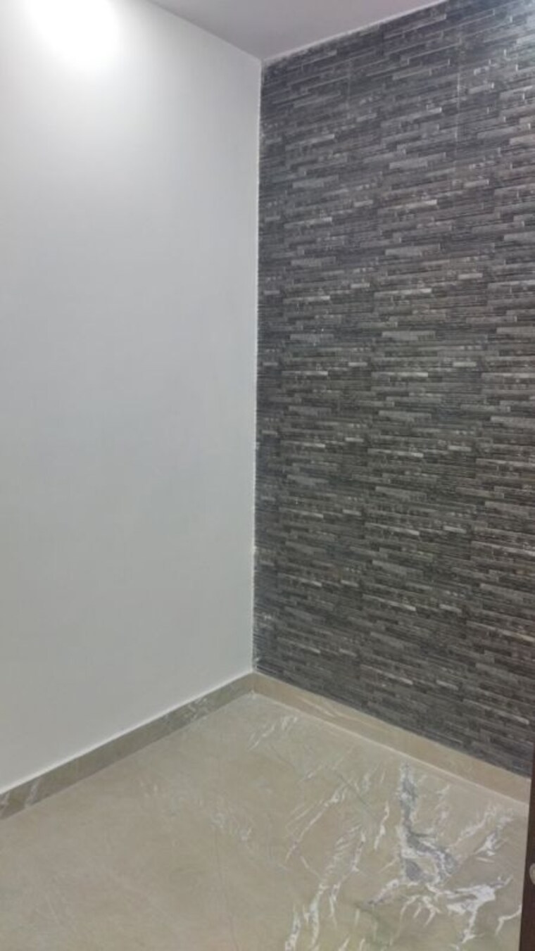 undefined, rohini sector 24 3 Bedroom 850 Sq.Ft. Builder Floor In Rohini Sector 24 Delhi 10044210