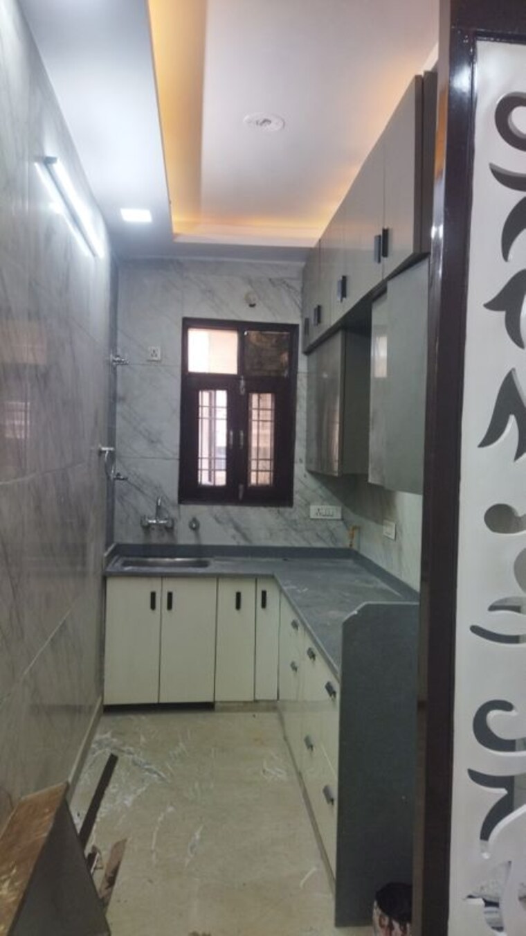Kitchen, rohini sector 24 3 Bedroom 850 Sq.Ft. Builder Floor In Rohini Sector 24 Delhi 10044210