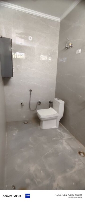 Master Bedroom in 2 BHK Independent House at RWA Apartments Sector 47, Sector 47 – for Rent