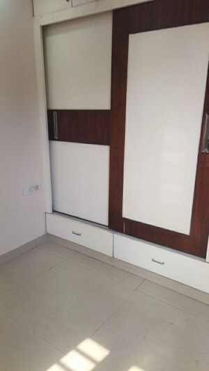 Room in 3 BHK Builder Floor at Rohini Sector 24 – for Sale