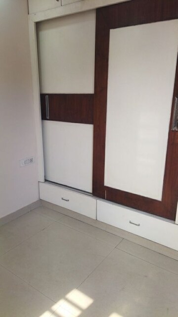 Room in 3 BHK Builder Floor at Rohini Sector 24 – for Sale