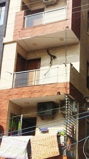 3 BHK Builder Floor For Sale in Rohini Sector 24