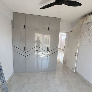 Room in 3 BHK Apartment at Signature Global City, Sector 37d – for Rent