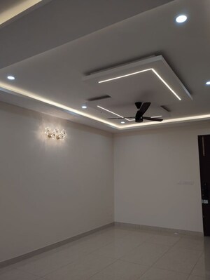 Room in 3 BHK Apartment at Prestige Beverly Hills, Kokapet – for Rent