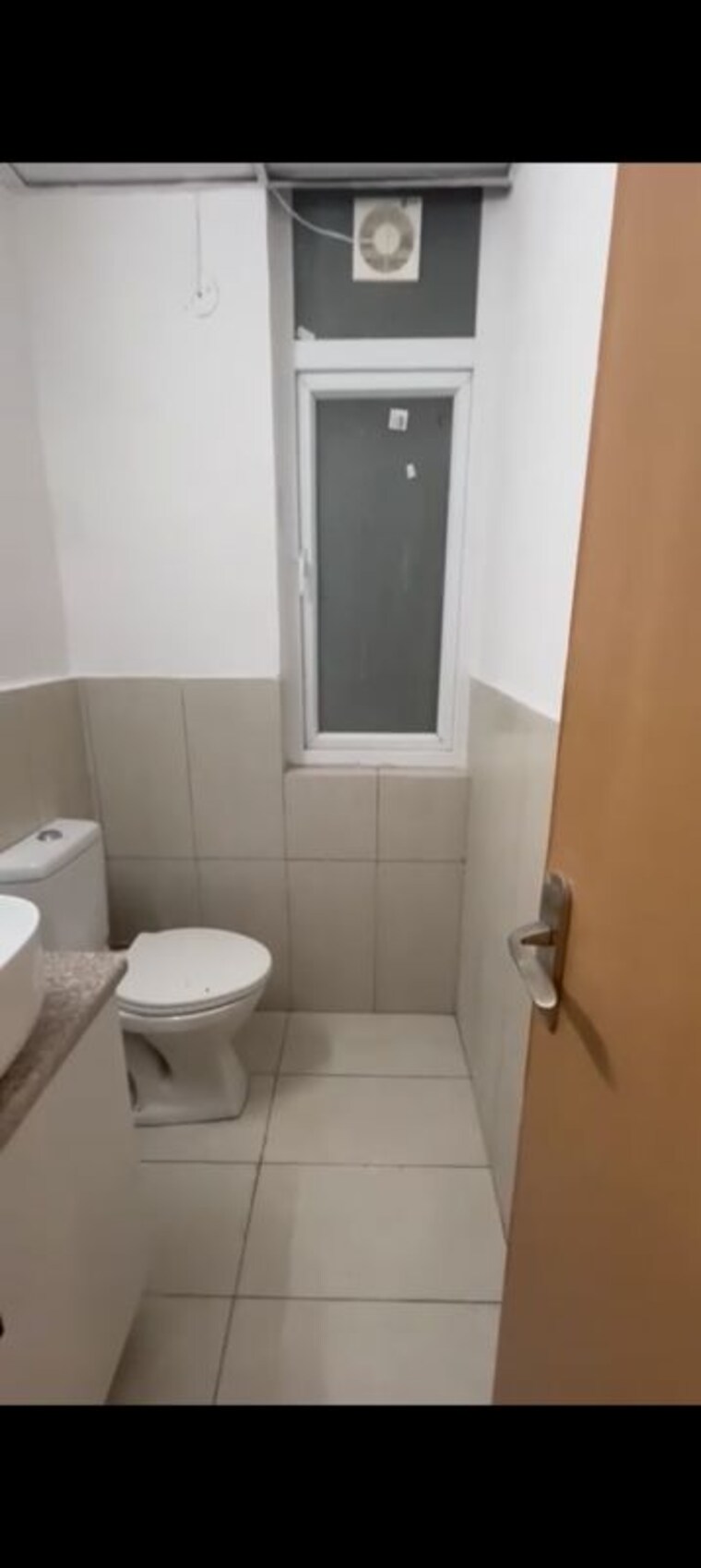 Bathroom, ss-the-leaf 3.5 Bedroom 2408 Sq.Ft. Apartment In Sector 85 Gurgaon 10044265