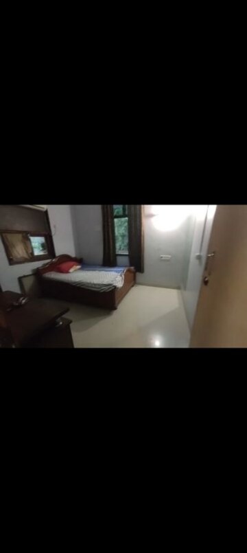 Furnished Amenities in 2 BHK Apartment at Takshila CHS, Andheri East – for Rent