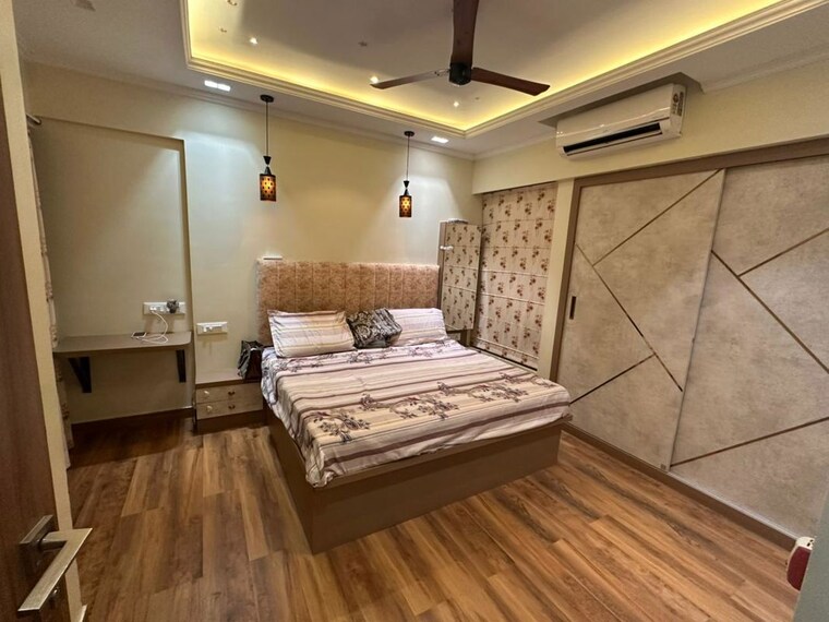 Bedroom, courtyard-by-narang-realty-and-the-wadhwa-group 2 Bedroom 720 Sq.Ft. Apartment In Pokhran Road No Two Thane 9562261