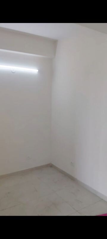 Room in 2 BHK Apartment at Smart World Gems, Sector 89 – for Rent