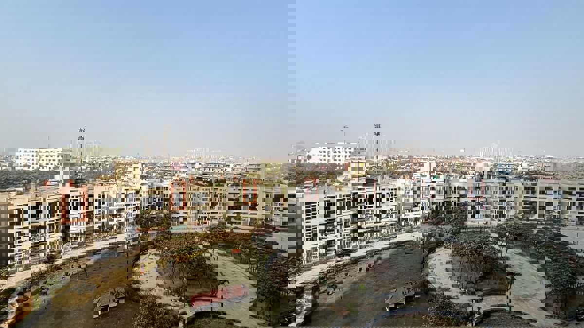 3.5 BHK + Pooja Room 1900 Sq.Ft. Apartment in Paras Tierea