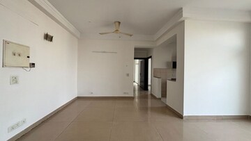 Room in 3.5 BHK Apartment at Paras Tierea, Sector 137 – for Rent