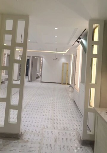 3.5 BHK Builder Floor For Sale in Vivek Vihar Phase 1