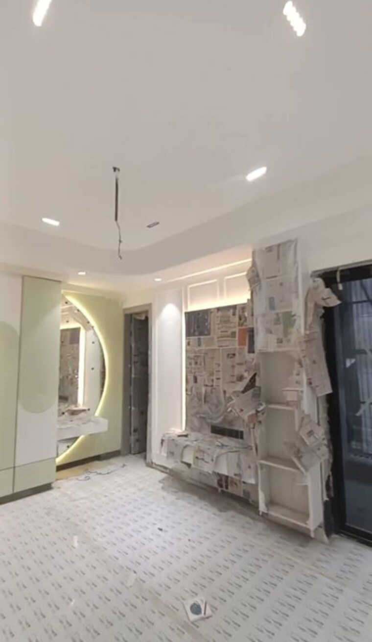 undefined, vivek vihar phase 1 3.5 Bedroom 1800 Sq.Ft. Builder Floor In Vivek Vihar Phase 1 Delhi 10044328