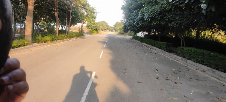 undefined, dlf-hyde-park  250 Sq.Yd. Plot In South Mullanpur Chandigarh 10044332