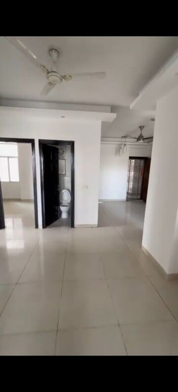 Room in 3 BHK Apartment at Divyansh Pratham, Ahinsa Khand 2 – for Sale