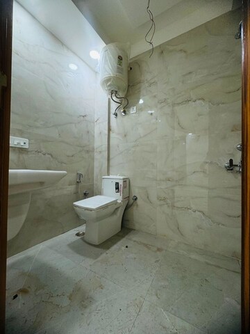 Bathroom in 3 BHK Builder Floor at Palm Residency Chhatarpur, Chattarpur – for Rent