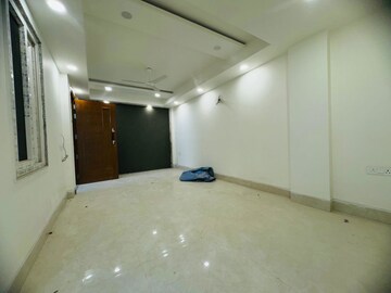 Living Room in 3 BHK Builder Floor at Palm Residency Chhatarpur, Chattarpur – for Rent