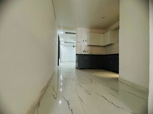 Building Lobby in 3 BHK Builder Floor at Palm Residency Chhatarpur, Chattarpur – for Rent