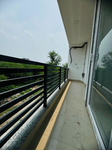 Balcony in 3 BHK Builder Floor at Palm Residency Chhatarpur, Chattarpur – for Rent