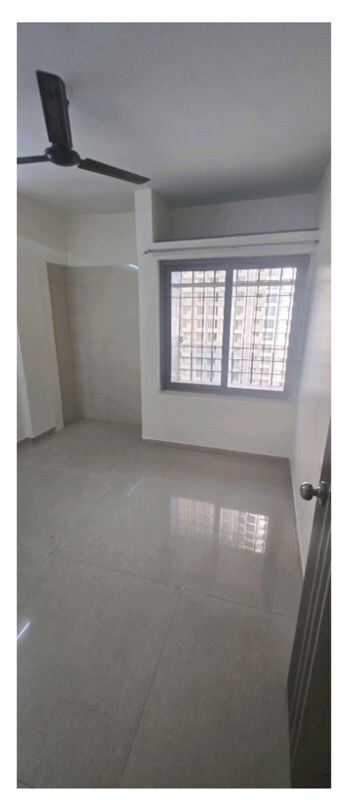 Room in 2.5 BHK Apartment at Dosti Vihar Phase II, Samata Nagar – for Rent