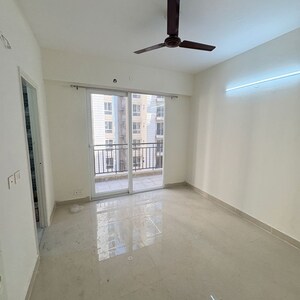 Room in 2 BHK Apartment at Signature The Millennia 3, Sector 37d – for Rent
