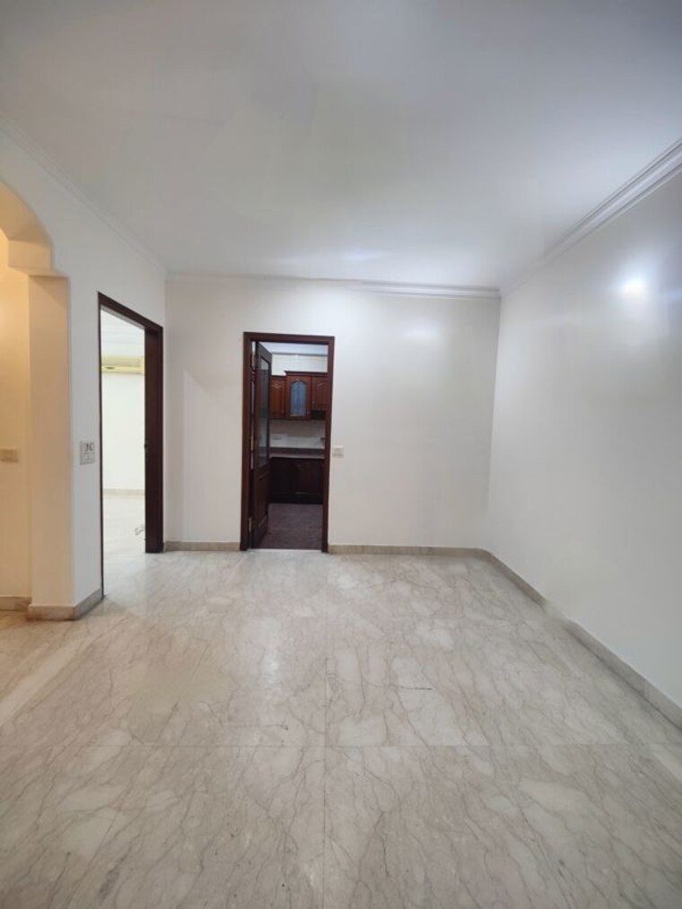 Room, chanakyapuri 4 Bedroom 2500 Sq.Ft. Builder Floor In Chanakyapuri Delhi 10044382