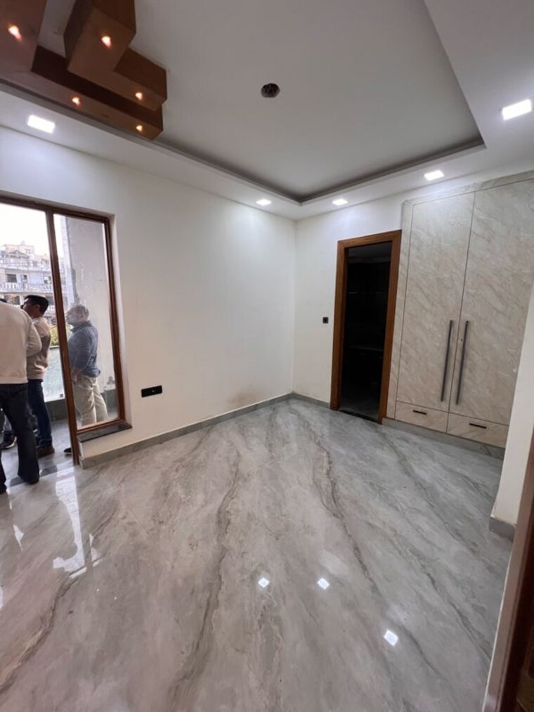 Room, green fields colony 3 Bedroom 1600 Sq.Ft. Builder Floor In Green Fields Colony Faridabad 10044385