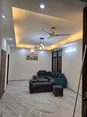 2 BHK Builder Floor For Rent in Saket